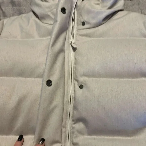 Lululemon Wunder Under Puffer Jacket Size 8 - Picture 7 of 13